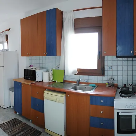 Dafni's 50 Meters From The Beach Apartment Gerakini