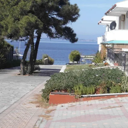 Apartment Dafni's 50 Meters From The Beach